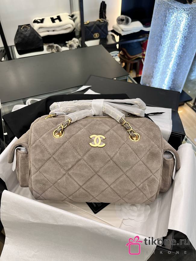 Chanel Small Bowling Bag Suede & Gold Metal Gray - 24x15.5x11.5cm - 1