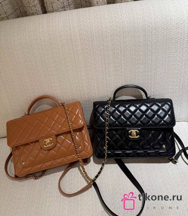 Chanel Backpack Shiny Lambskin & Gold Tone Metal Camel - 23x18x6cm - 1