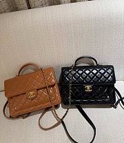 Chanel Backpack Shiny Lambskin & Gold Tone Metal Camel - 23x18x6cm - 1