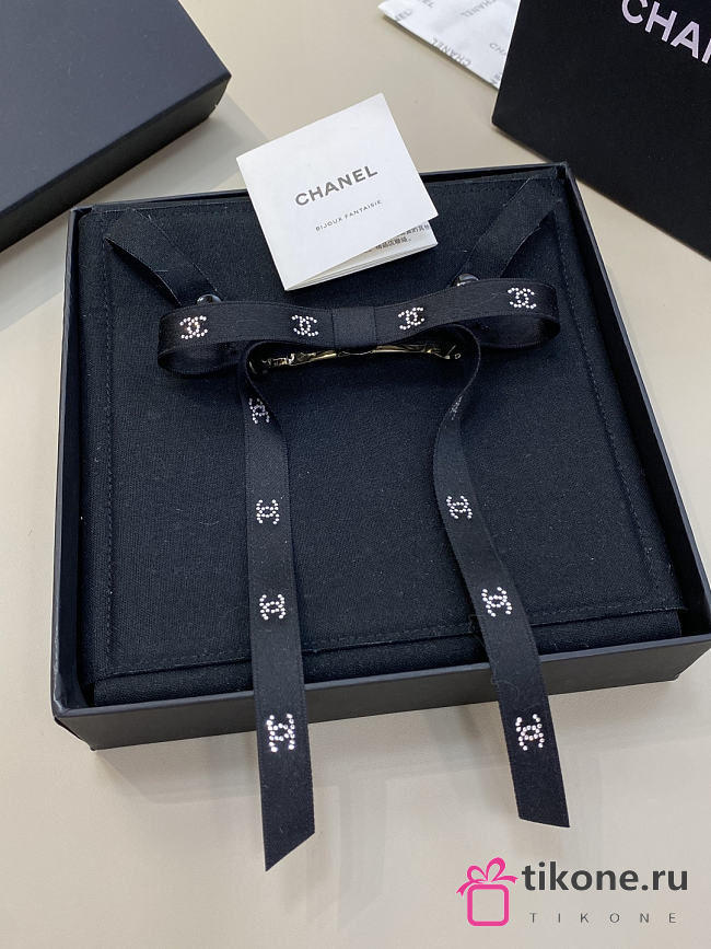 Chanel Bow Barrette Mixed Fibers Silk Satin & Strass Black & Crystal - 1