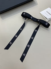 Chanel Bow Barrette Mixed Fibers Silk Satin & Strass Black & Crystal - 4