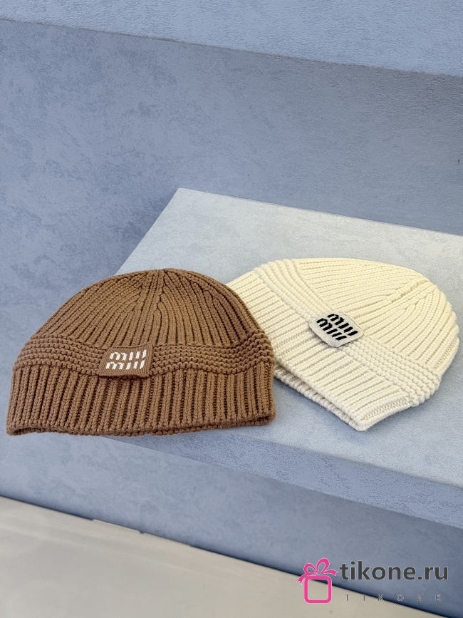 Miumiu Wool And Cashmere Beanie White/ Camel Brown - 1