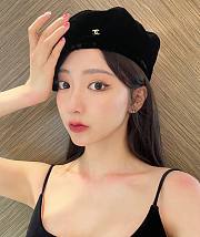 Chanel Velvet Beret Black - 3