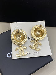 Chanel Scented Round Texture Diamond Edge Stud Earrings - 6