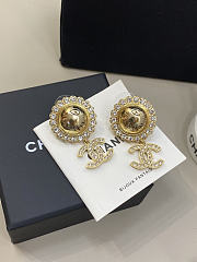 Chanel Scented Round Texture Diamond Edge Stud Earrings - 5