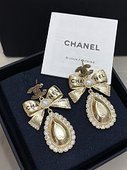 Chanel Pendant Earrings Metal Glass Pearls & Strass Gold Pearly White & Crystal - 5
