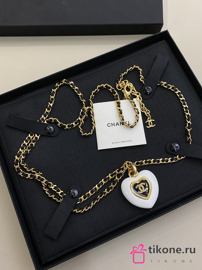 Chanel Chain Belt Metal Resin Calfskin & Strass Gold Pearly White Black & Crystal - 1