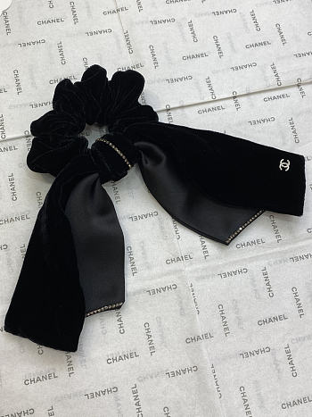 Chanel Velvet Scrunchie Black 