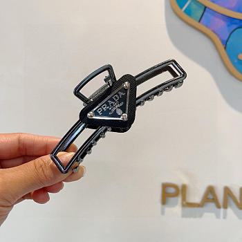 Prada Claw Clip Metal Black 22714