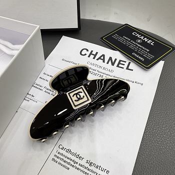 Chanel Claw Clip Black
