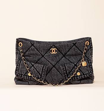 Chanel Maxi Flapbag Washed Denim & Gold Tone Metal Black - 45x27x10cm