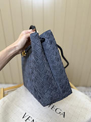 Bottega Veneta Medium Andiamo Intrecciato Suede Graphite - 32x25x11cm - 2