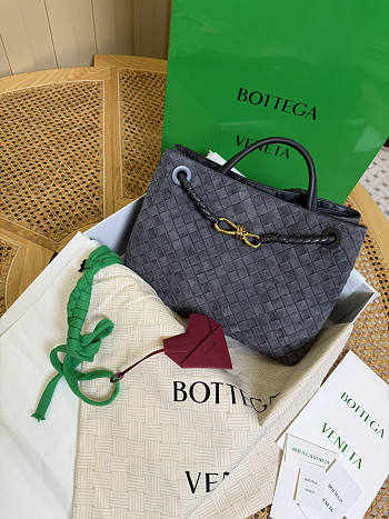 Bottega Veneta Medium Andiamo Intrecciato Suede Graphite - 32x25x11cm