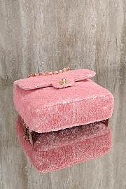 Chanel Flap Bag Quilted Sequins & Gold Tone Metal Pink - 21x14x8cm - 3