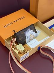 LV Travels With Grace Coddington Phone Holder M25919 - 12x6.5x1cm - 2