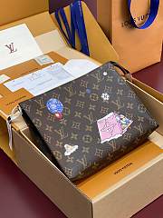 LV Vivienne Trio Toilet Pouch Monogram Snowy Pearl M15357 - 25x20x5.5cm - 4