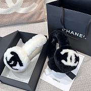 Chanel Earmuffs Shearling Lambskin Ecru & Black White - 5