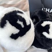 Chanel Earmuffs Shearling Lambskin Ecru & Black White - 3