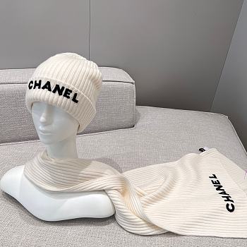 Chanel Combo Scarf/Beanie Cashmere White