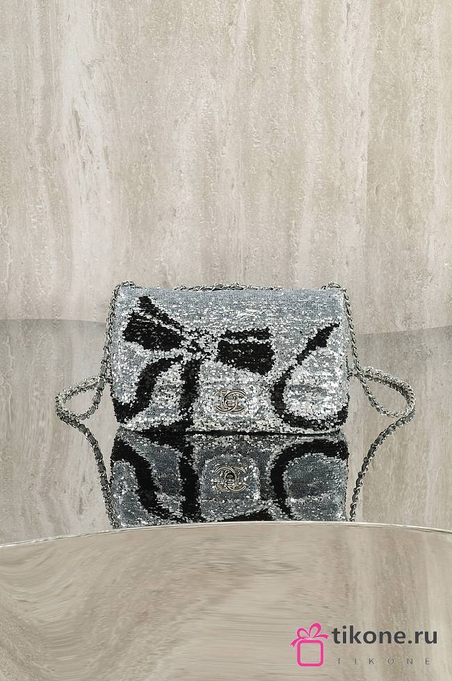 Chanel Flap Bag Sequins & Silver Tone Metal Silver Black - 20x14x8cm - 1