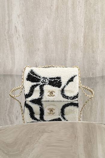 Chanel Flap Bag Sequins & Gold Tone Metal White Black - 20x14x8cm