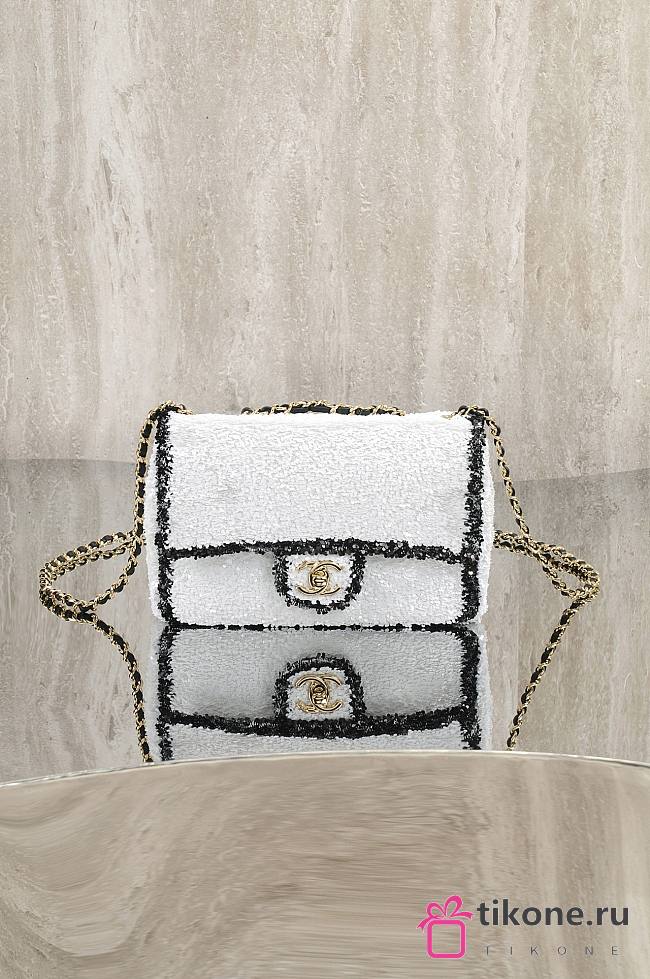 Chanel Flap Bag Sequins & Gold Tone Metal White & Black - 21x14x8cm - 1