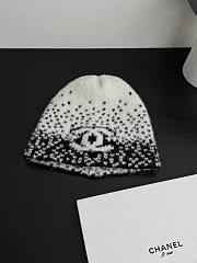 Chanel Beanie Cashmere & Wool White & Black - 1