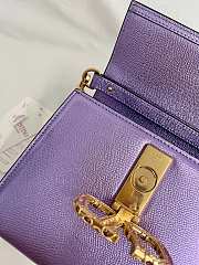 Valentino Garavani Vsling Small Handbag In Laminated Grainy Calfskin With Jewel Logo Purple - 22x17x9cm - 4