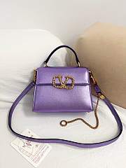 Valentino Garavani Vsling Small Handbag In Laminated Grainy Calfskin With Jewel Logo Purple - 22x17x9cm - 2
