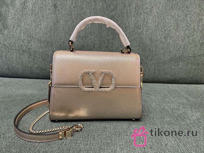 Valentino Garavani Vsling Small Handbag In Laminated Grainy Calfskin With Jewel Logo Rose Cannelle - 22x17x9cm - 1