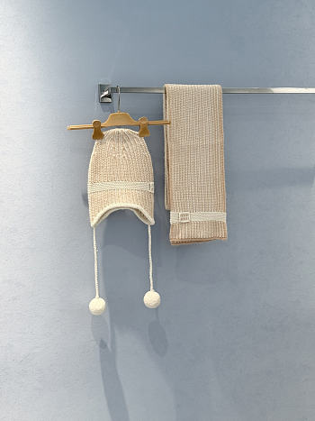 Miumiu Knit Scarf/Wool Hat Sand Beige 