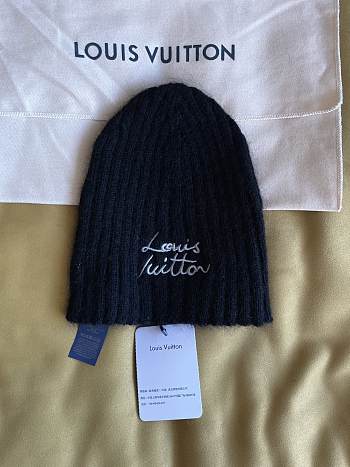 LV Script Beanie S00 Black M97804