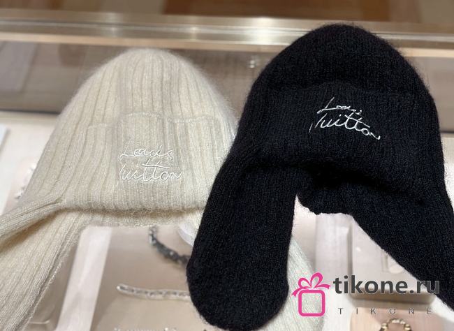 LV Script Beanie Black M97733 - 1