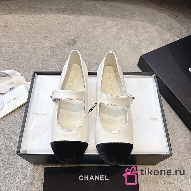Chanel Mary Janes Lambskin & Velvet White & Black - 1