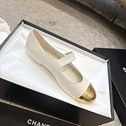 Chanel Mary Janes Lambskin White & Gold - 3
