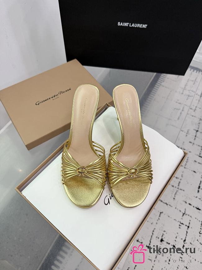 Gianvito Rossi 70 Vyna Sandals Gold - 1