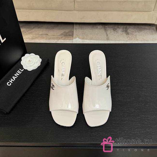Chanel Mules Patent Calfskin White 95mm - 1