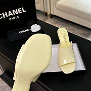 Chanel Mules Patent Calfskin Ivory 95mm - 3