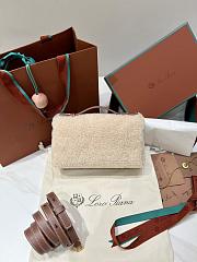 Loro Piana Extra Pocket L19 Cashfur Beige - 19x7x12cm - 5