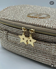 Gift Dior Holiday Pouch Metallic Gold (bills over $500) - 5