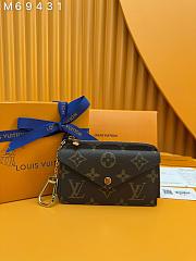 Gift LV Porte Cartes Recto Verso Monogram Canvas - 3