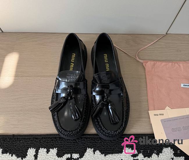 Miumiu Tassel Loafers In Polished Leather Black - 1