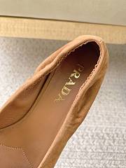 Prada 55mm Ruched-Effect Pointed-Toe Suede Pumps Cinnamon 1I188O - 4