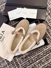 Alaia Ballet Flats In Merino Shearling Beige - 5