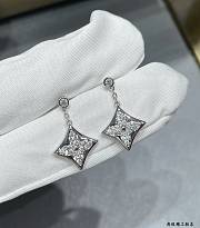 LV Blossom BB Star Earrings Silver and Diamonds - 1