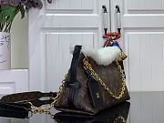 LV CarryAll BB Monogram Shearling M26568 - 26x17x10cm - 4