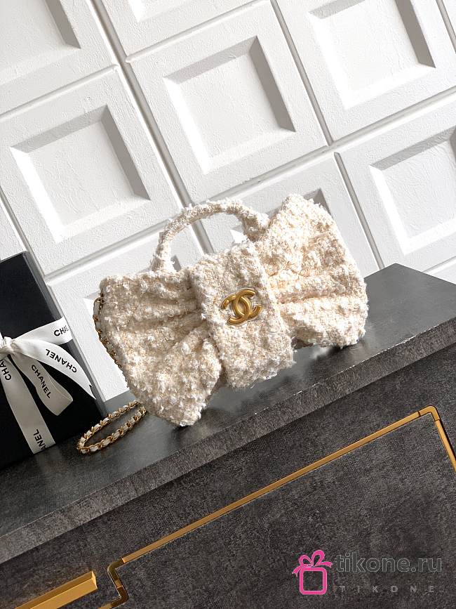 Chanel Mini Bow Bag Tweed & Gold Tone Metal Beige & White - 26x18x5cm - 1