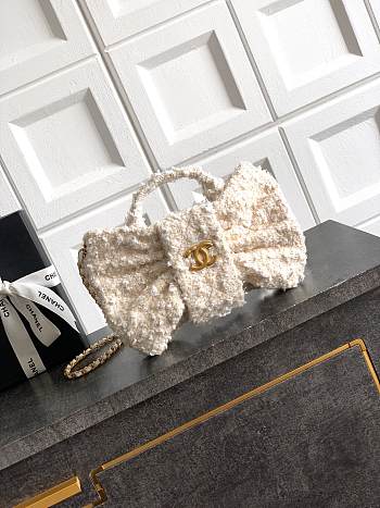 Chanel Mini Bow Bag Tweed & Gold Tone Metal Beige & White - 26x18x5cm