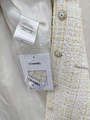 Short Dress Tweed Embroidered with Imitation Pearls & Ecru - 3