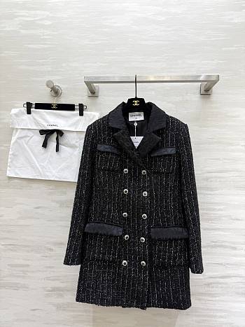 Chanel Coat Cashmere Tweed Black & White